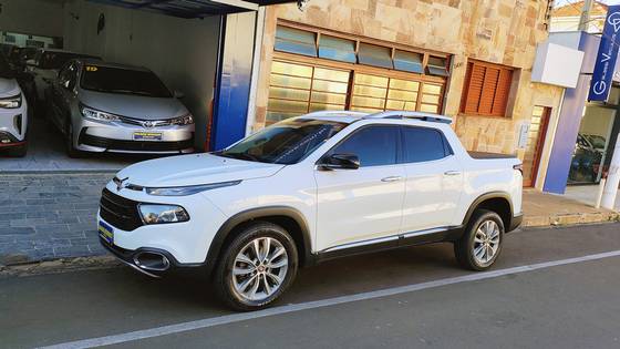 FIAT TORO 2.0 16V TURBO DIESEL VOLCANO 4WD AT9 FIAT TORO 2.0 16V TURBO DIESEL VOLCANO 4WD AT9